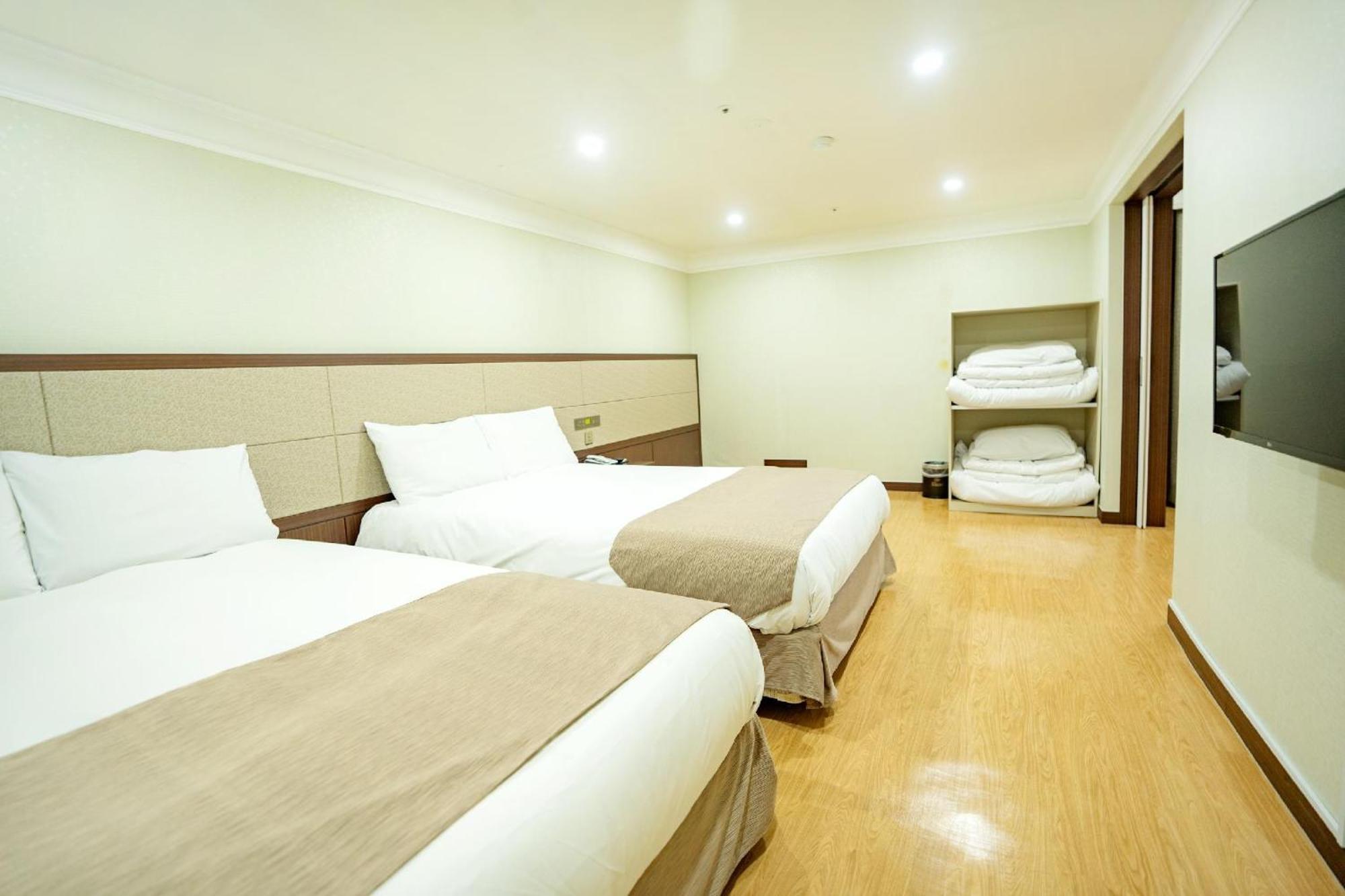 Jeju Robero Hotel Exterior photo