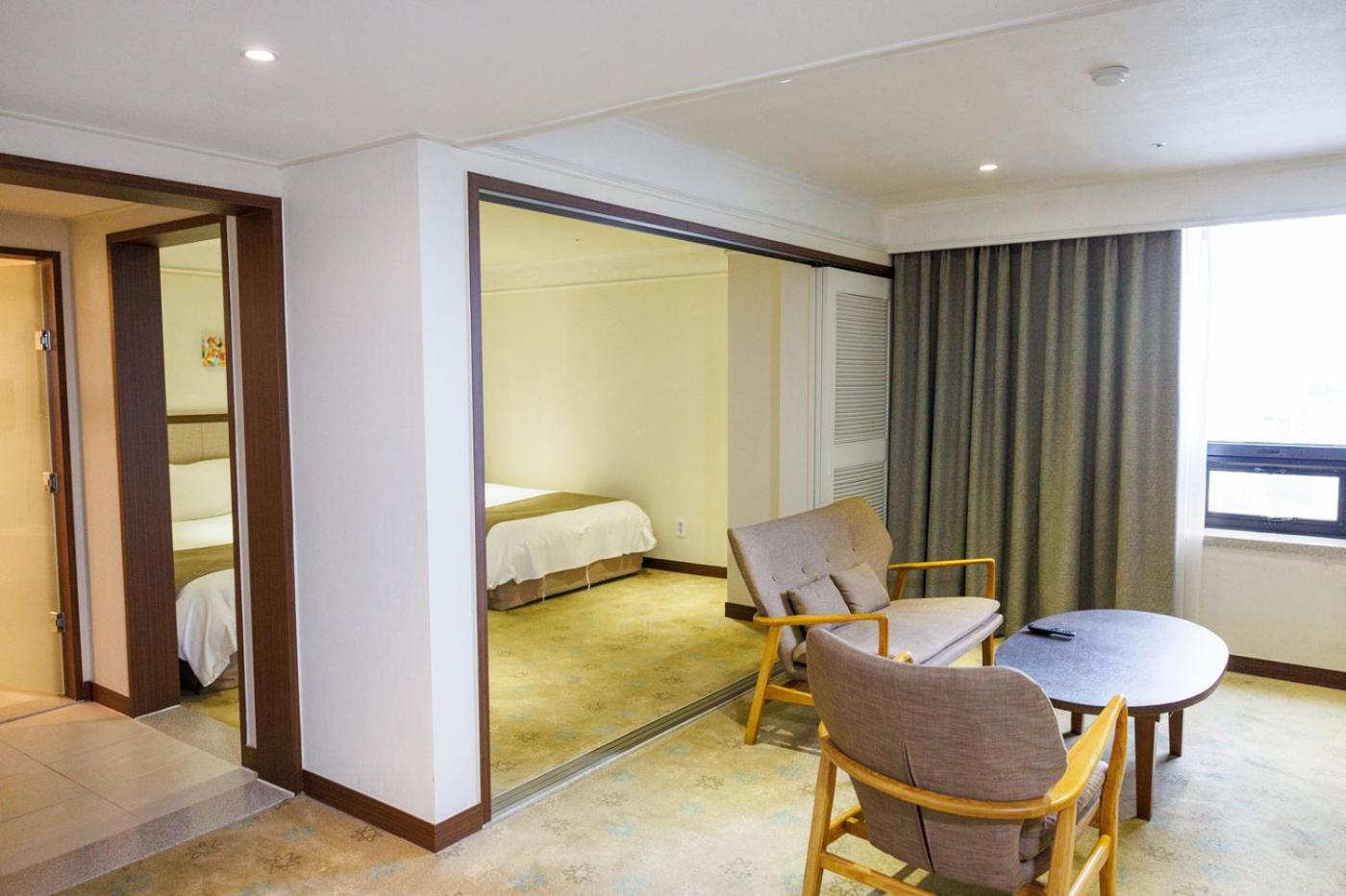 Jeju Robero Hotel Exterior photo
