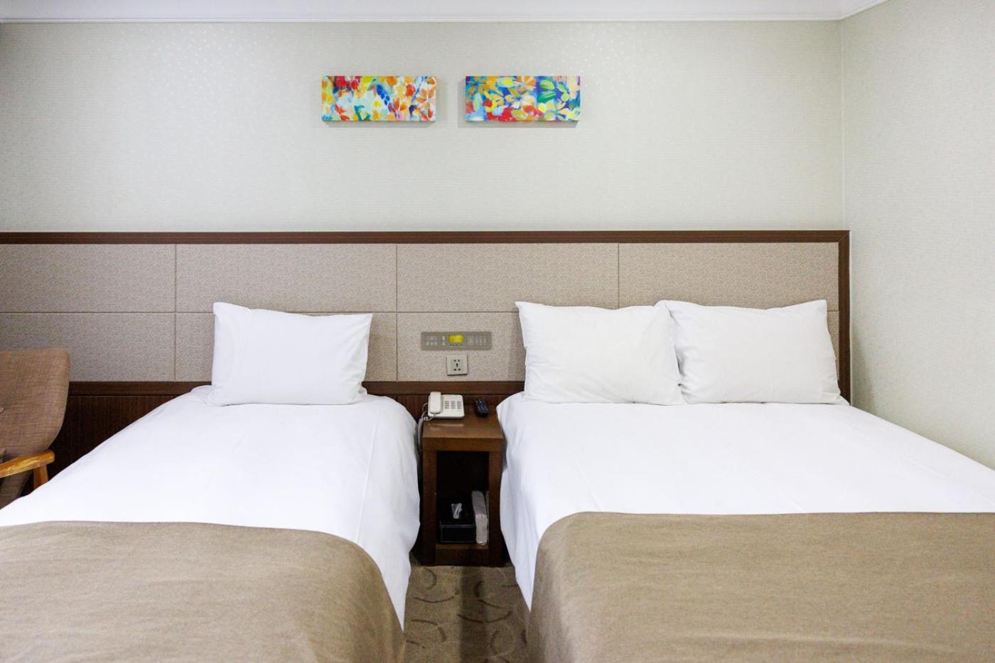 Jeju Robero Hotel Exterior photo