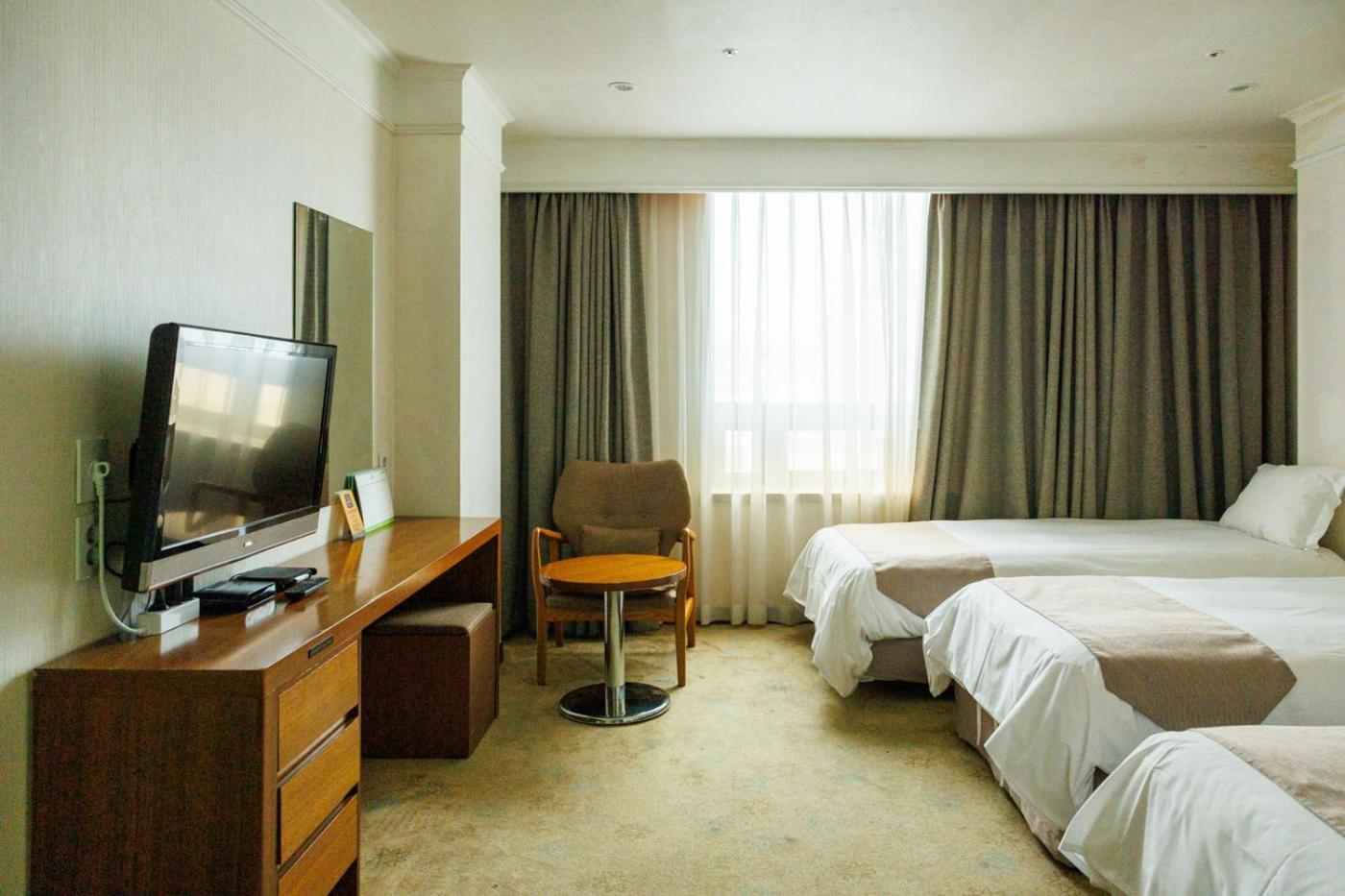 Jeju Robero Hotel Exterior photo
